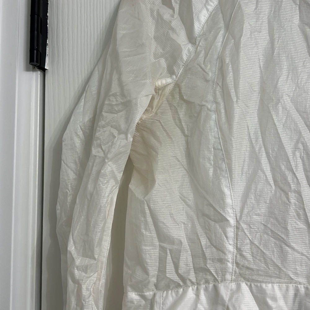 Stuff Pocket Lululemon Reflective Light Weight Wi… - image 2